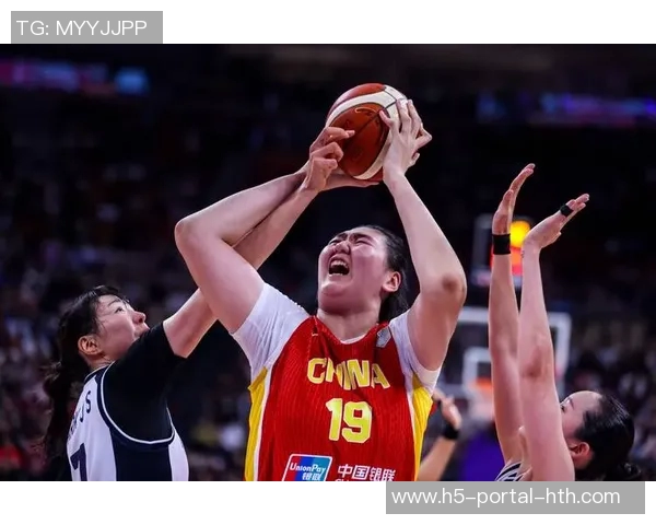 中国女篮迎战白俄罗斯力争胜利展现实力与团队精神